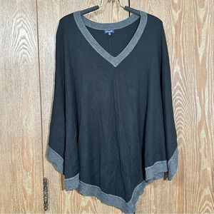 Splendid Women's Cashmere Poncho Sweater Small Black with Grey Collar V-Neck top
